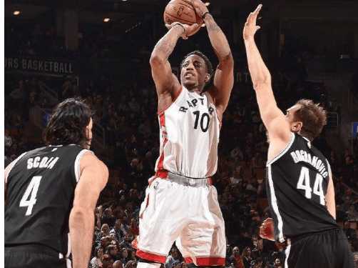 张玉宁暂且 张玉宁暂且