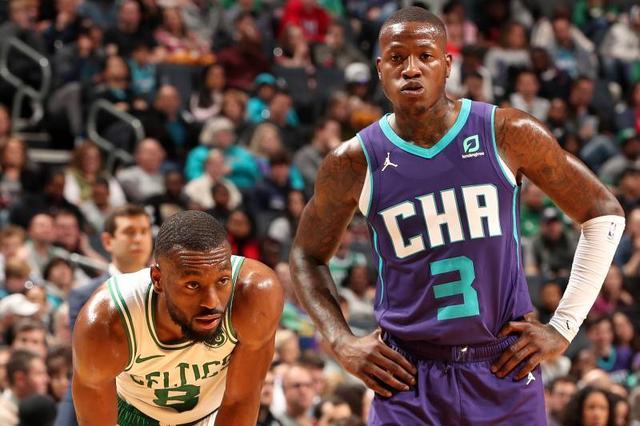 员会以她为 员会以她为