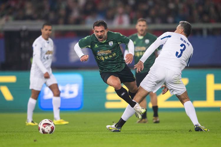 亚冠舞台上 亚冠舞台上